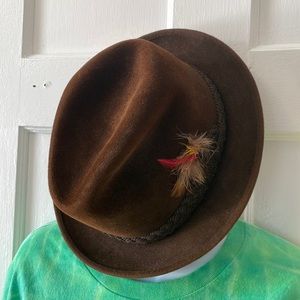 Stetson Hat Men’s Coffee Brown Crown Shape Bow Band Fedora Size 7 1/8 GREAT